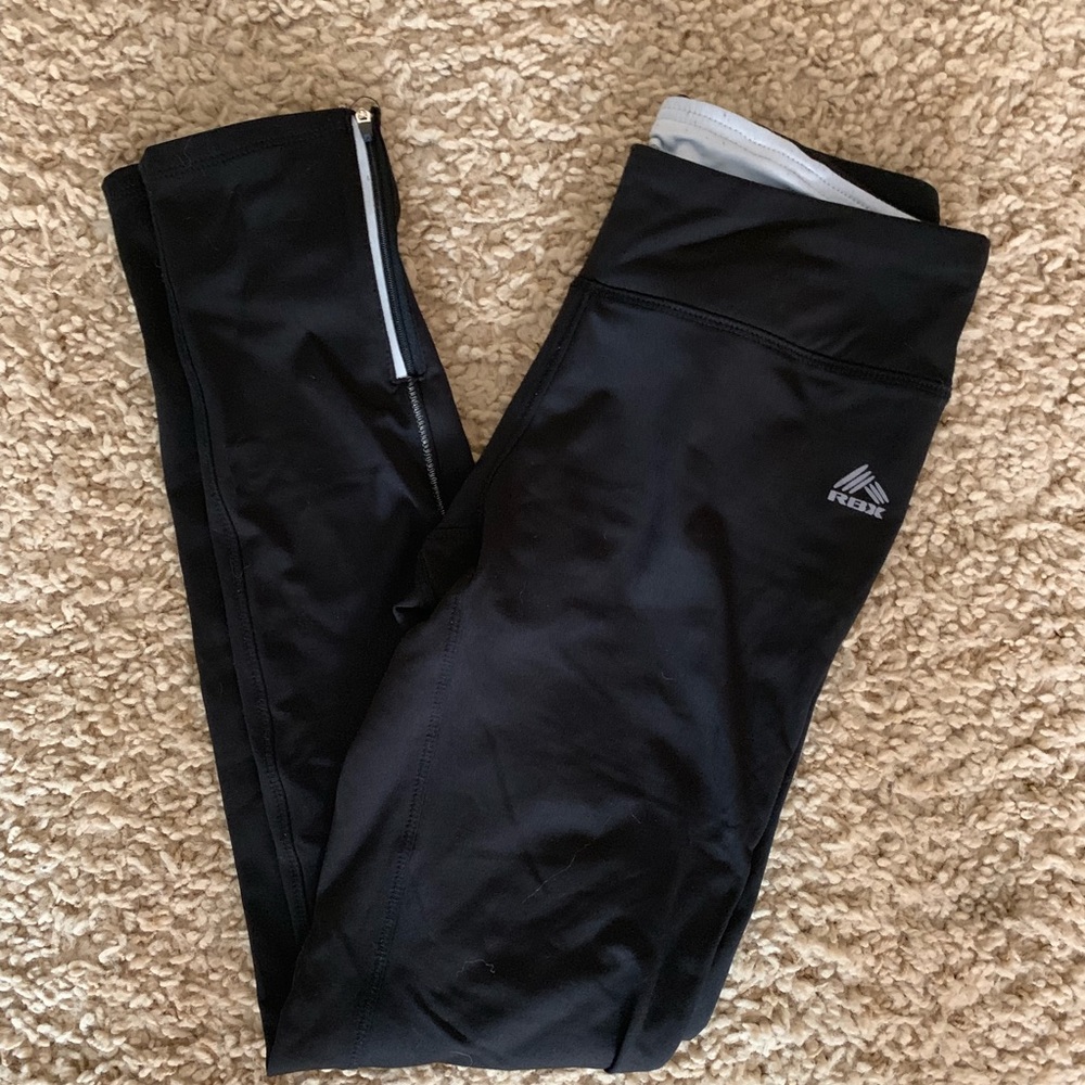 Black athletic pants💖